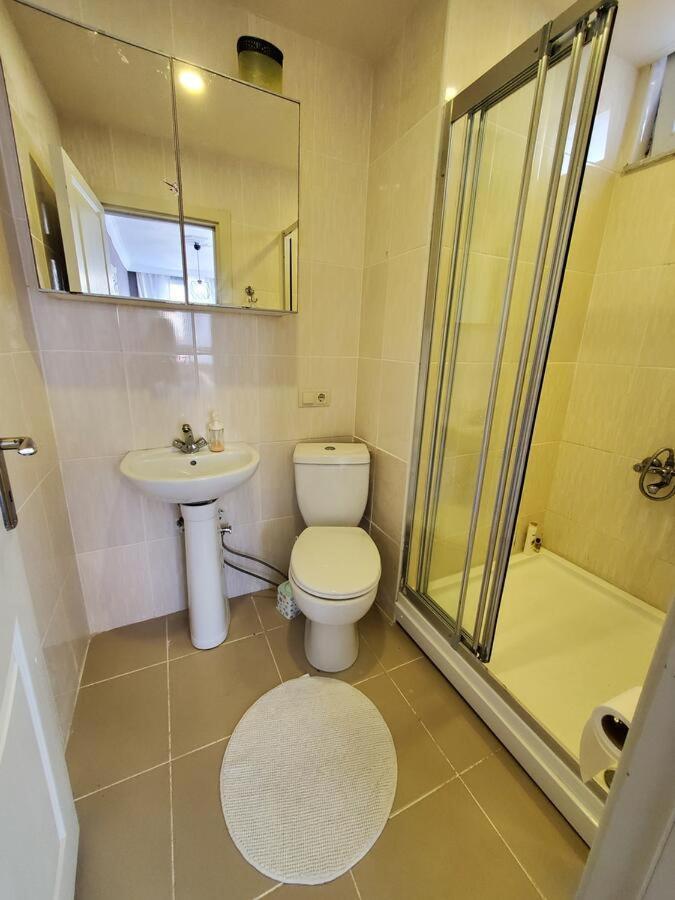 Budget Hotel Tourist Inn Arnavutkoy Екстериор снимка